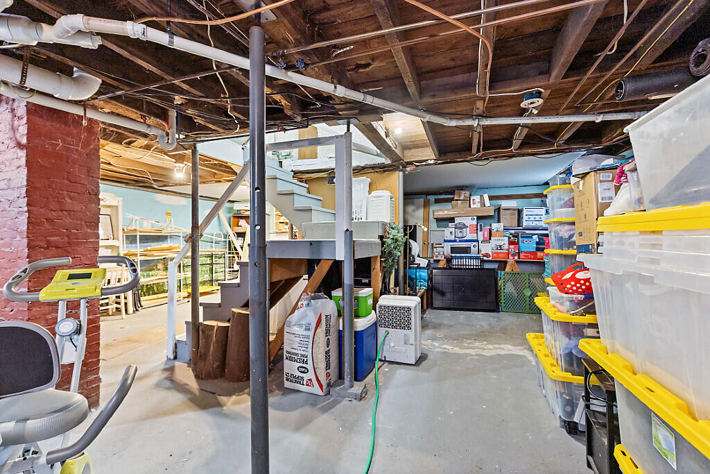 10 Edgewood Street Waterville, ME 04901 - Photo 60 of 64 60_BP5A0135_DxO_mls