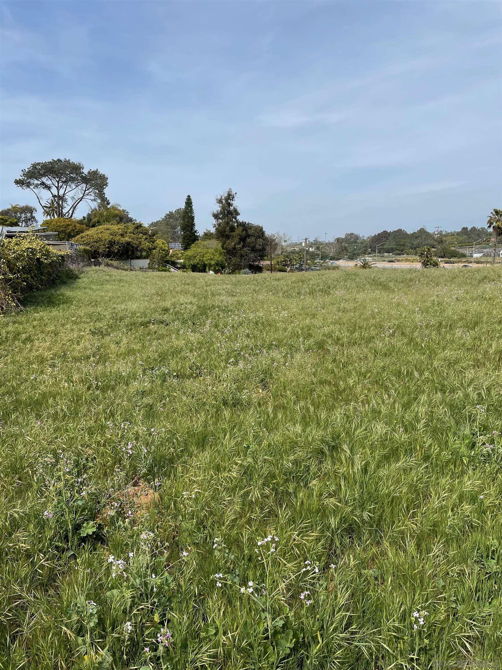 461 Ocean View Avenue Encinitas, CA 92024 - Photo 9 of 25 a view of a city with an ocean view