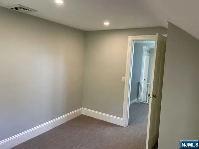 $1,400,000 | 261 East Saddle River Road, Saddle River, NJ 07458