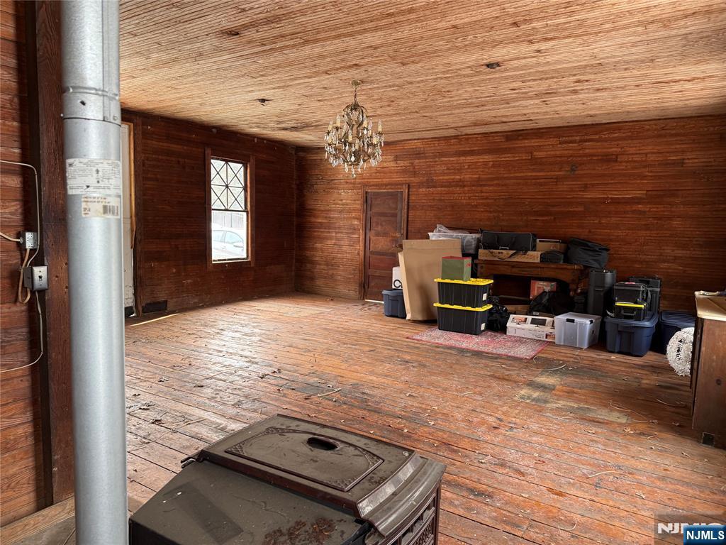 261 East Saddle River Road Saddle River, NJ 07458 - Photo 23 of 33