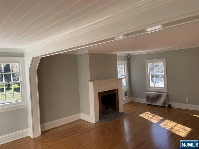 $1,400,000 | 261 East Saddle River Road, Saddle River, NJ 07458