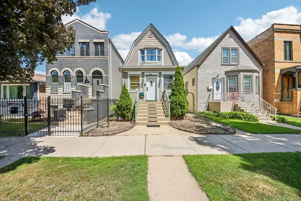 $599,000 | 3819 North Kilpatrick Avenue, Chicago, IL 60641