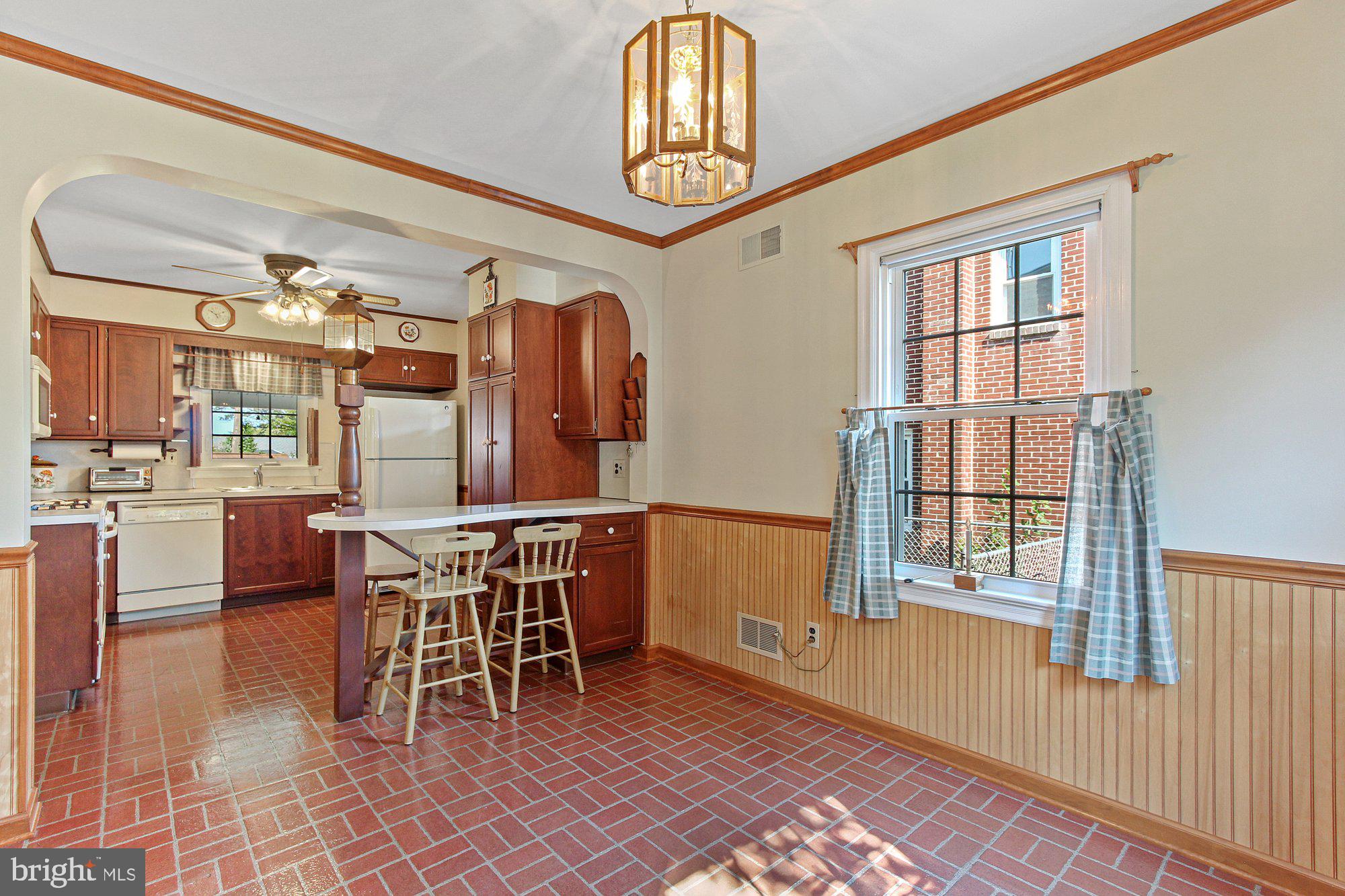 334 Pinehurst Road York, PA 17402 - Photo 6 of 28 Dining room with wainscoting