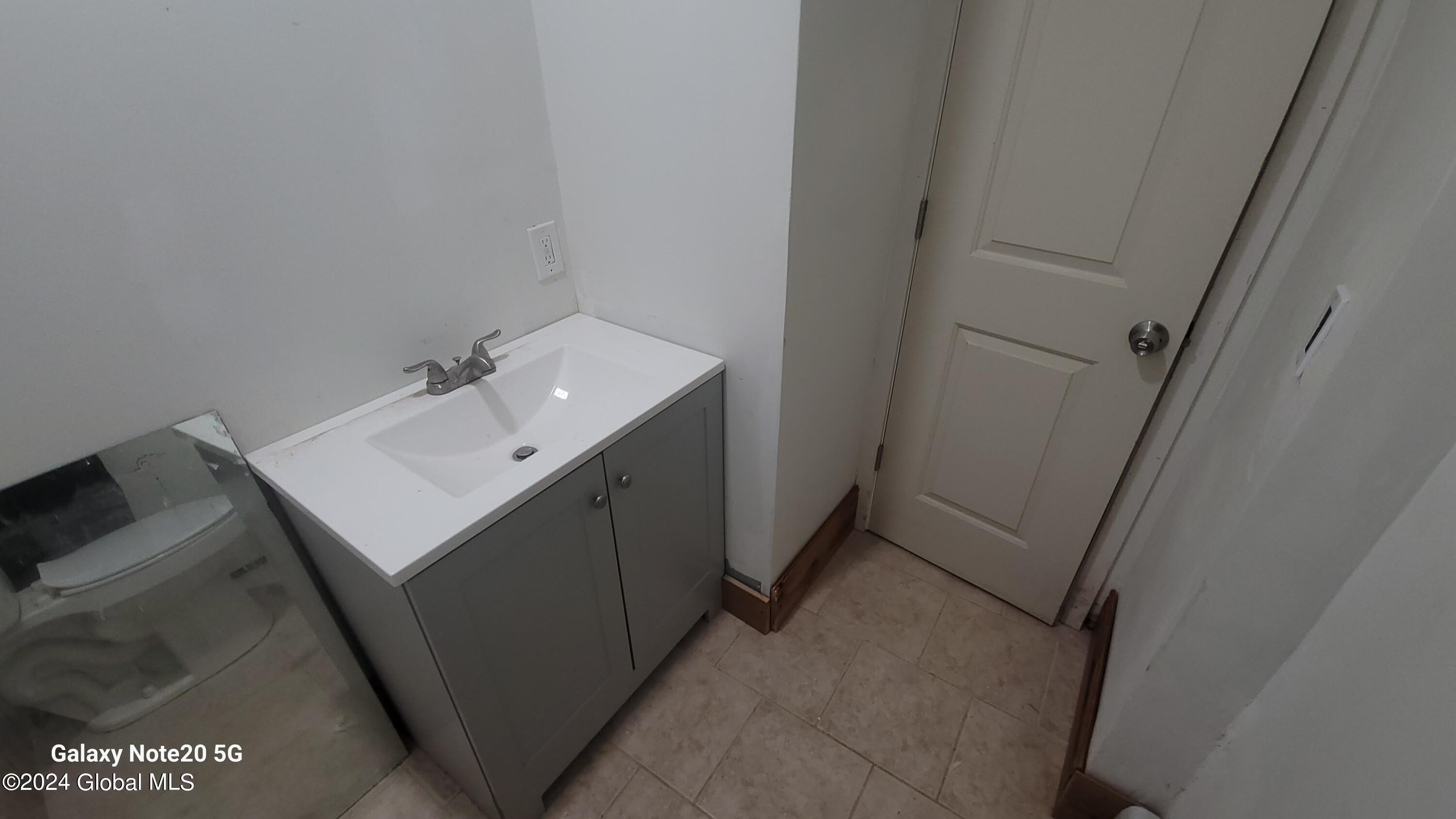 316 2nd Street Albany, NY 12206 - Photo 11 of 38 1st floor half bath