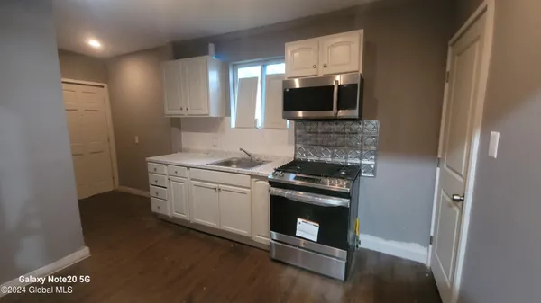 $1,700 | 316 2nd Street, Albany, NY 12206