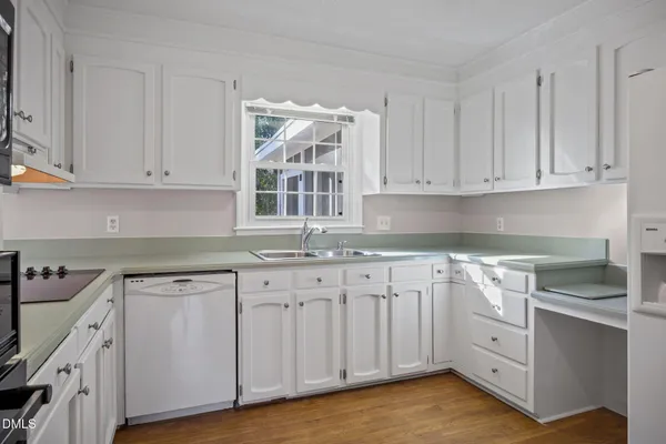 $2,000 | 200 East Pope Avenue, Kenly, NC 27542