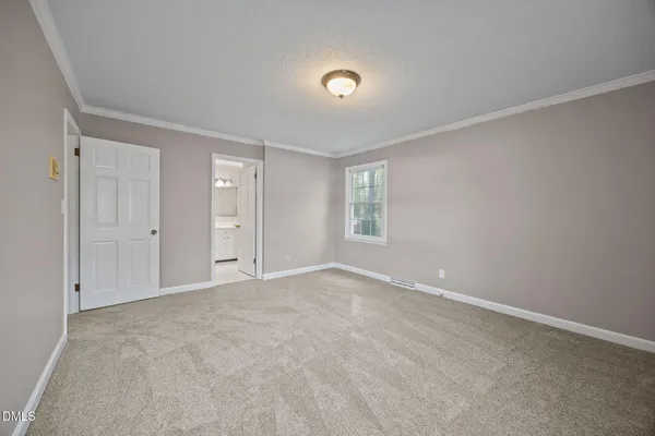 $2,000 | 200 East Pope Avenue, Kenly, NC 27542