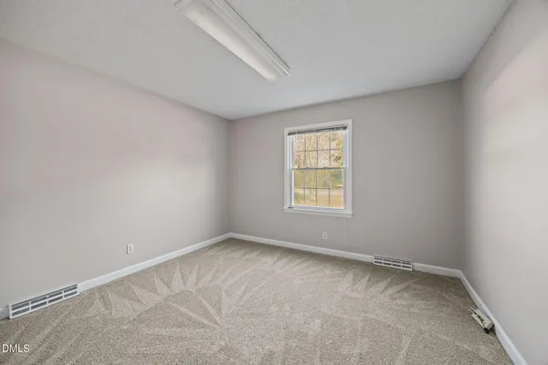 $2,000 | 200 East Pope Avenue, Kenly, NC 27542