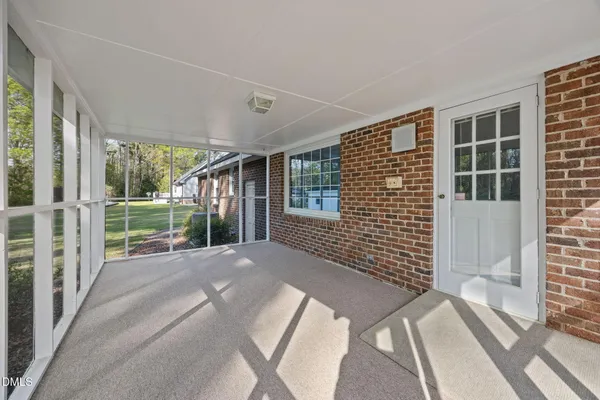 $2,000 | 200 East Pope Avenue, Kenly, NC 27542