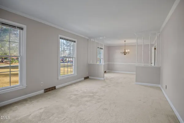 $2,000 | 200 East Pope Avenue, Kenly, NC 27542