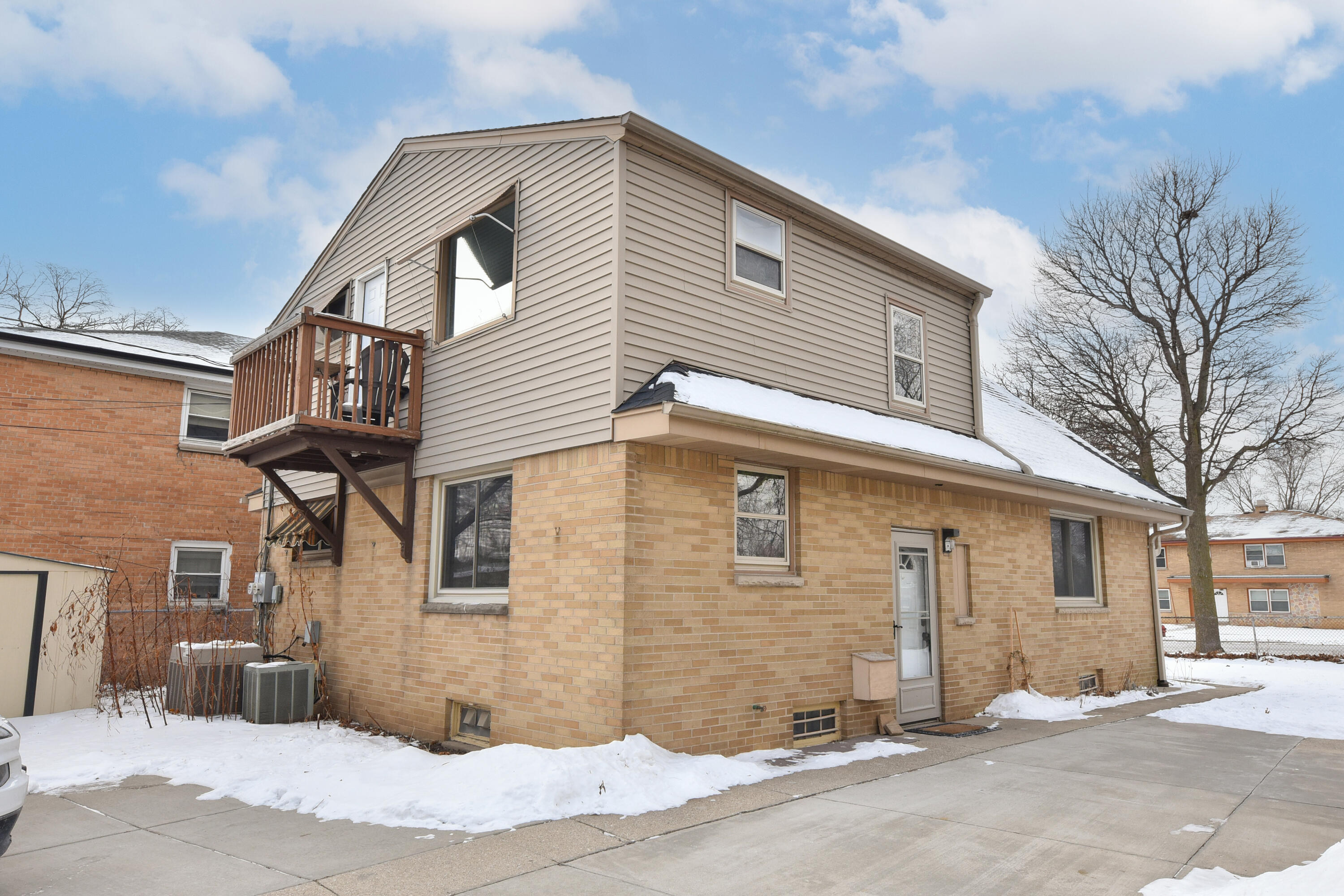 3370 South Howell Avenue, Unit 3372 Milwaukee, WI 53207 - Photo 36 of 38 Low Maintenance Exterior