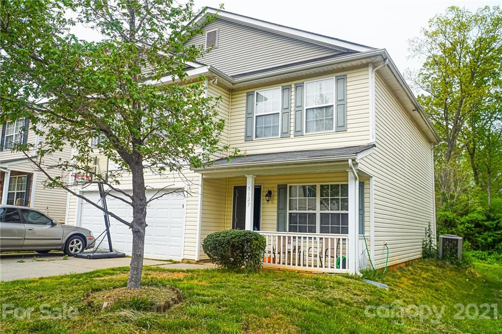 5127 Raspberry Knoll Drive Charlotte, NC 28208 - Photo 2 of 15 Gallery Image 2