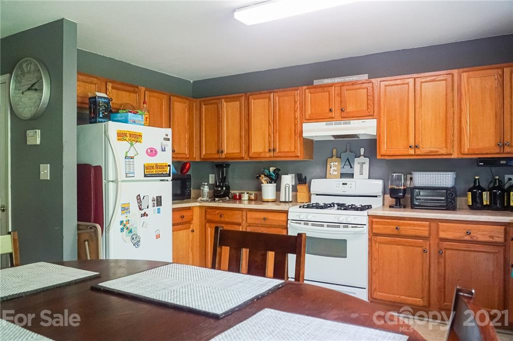 5127 Raspberry Knoll Drive Charlotte, NC 28208 - Photo 6 of 15 Gallery Image 6