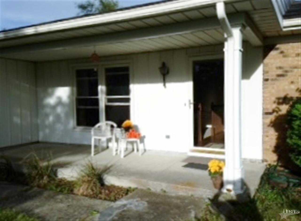 10215 Coverdale Road Fort Wayne, IN 46809 - Photo 2 of 31