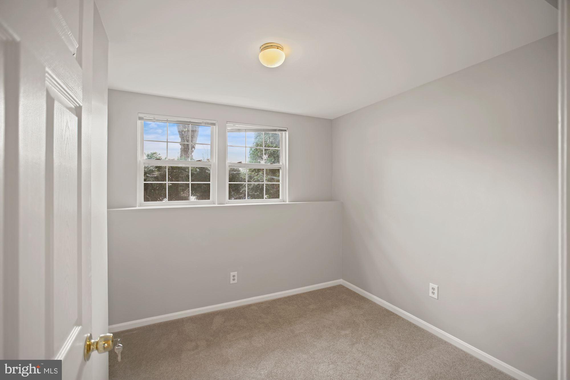 6383 Trips Way Springfield, VA 22150 - Photo 24 of 34