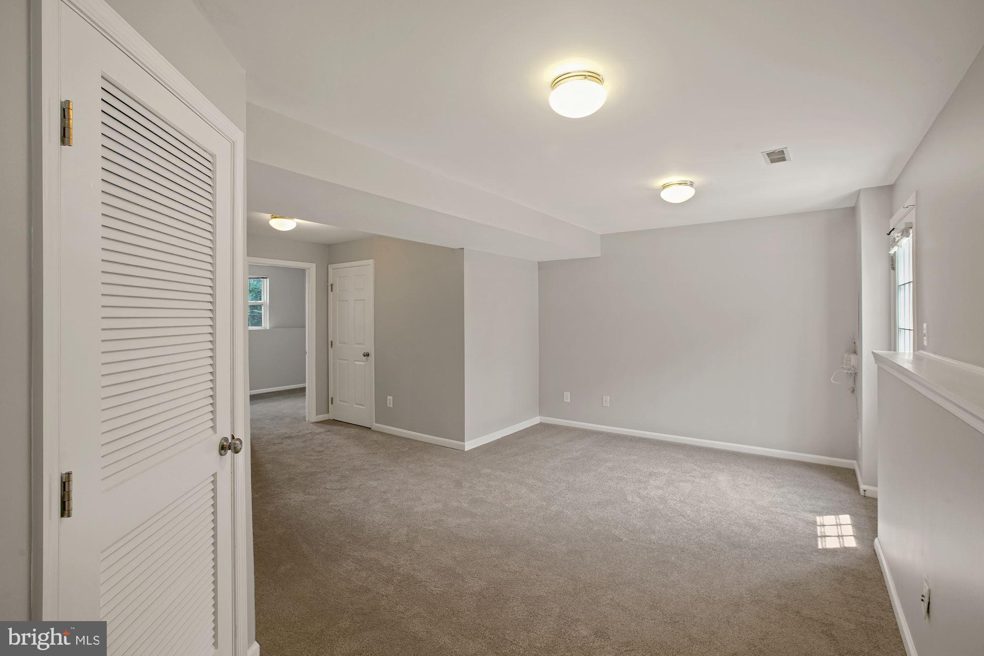 6383 Trips Way Springfield, VA 22150 - Photo 27 of 34