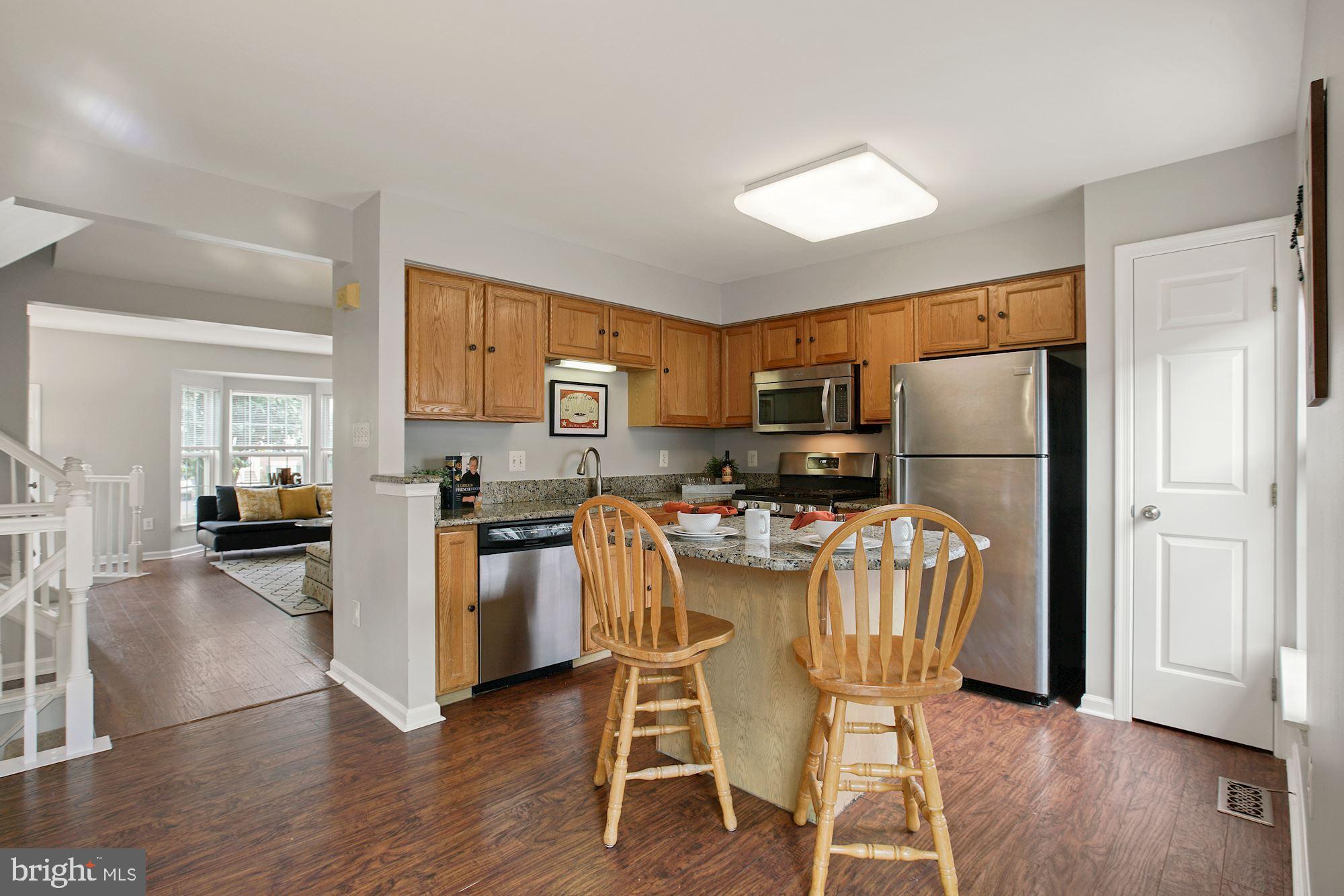 6383 Trips Way Springfield, VA 22150 - Photo 7 of 34