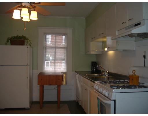 165-167 Sumner Avenue Springfield, MA 01108 - Photo 4 of 6 Gallery Image 4