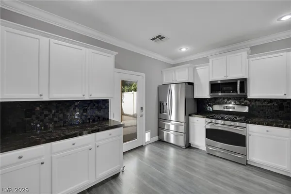 $3,500 | 5017 Lower Falls Court, Las Vegas, NV 89141