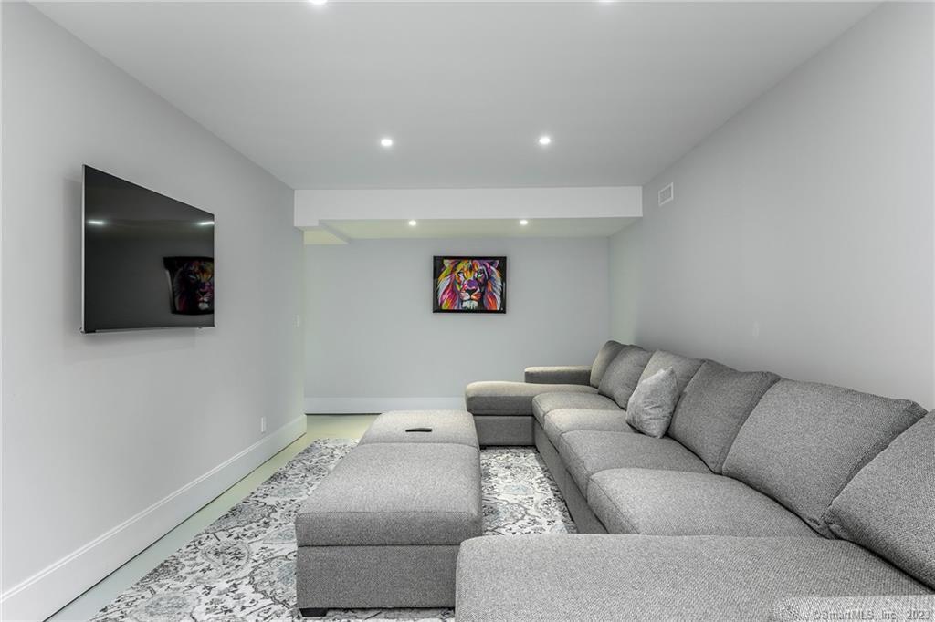 33 Arrow Point Road Warren, CT 06777 - Photo 22 of 32