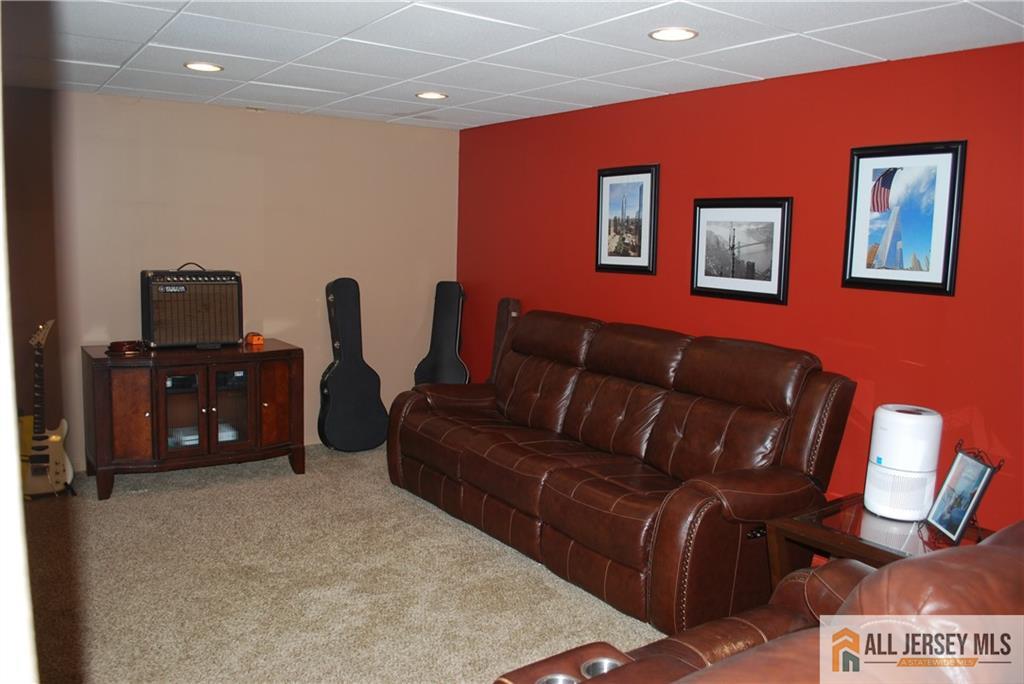 132 Union Valley Road Monroe Township, NJ 08831 - Photo 31 of 55 Gallery Image 31