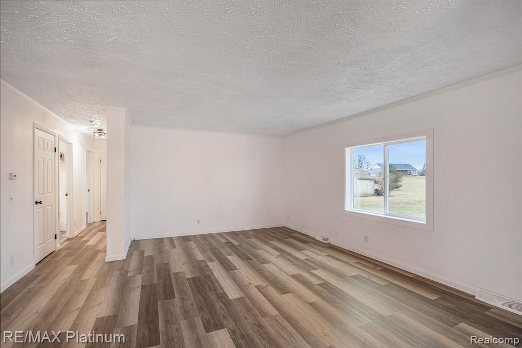 5018 South Vernon Road Durand, MI 48429 - Photo 6 of 18