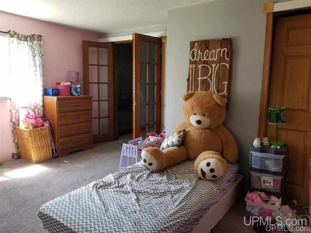 2080 River Road Gulliver, MI 49840 - Photo 12 of 32 Gallery Image 12