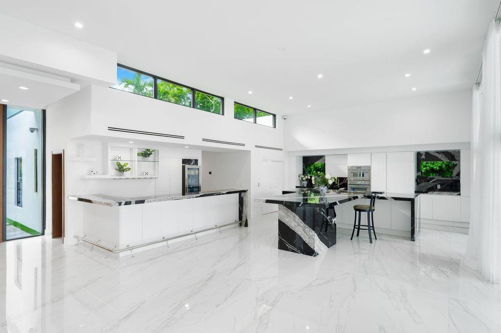 19 Gatehouse Road Sea Ranch Lakes, FL 33308 - Photo 18 of 61 Photo 18