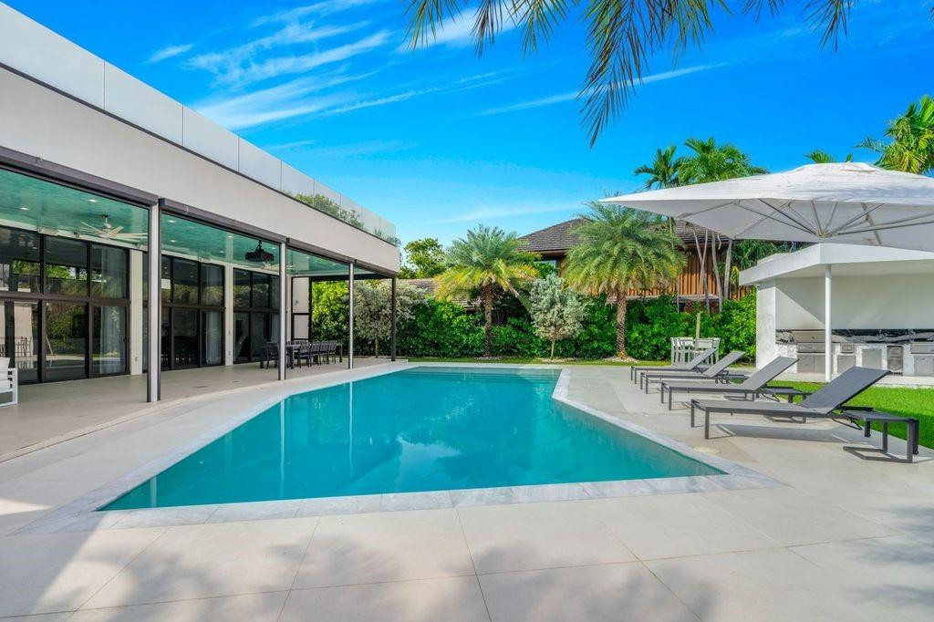 19 Gatehouse Road Sea Ranch Lakes, FL 33308 - Photo 45 of 61 Photo 45