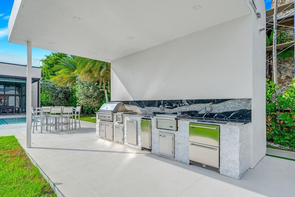 19 Gatehouse Road Sea Ranch Lakes, FL 33308 - Photo 48 of 61 Photo 48