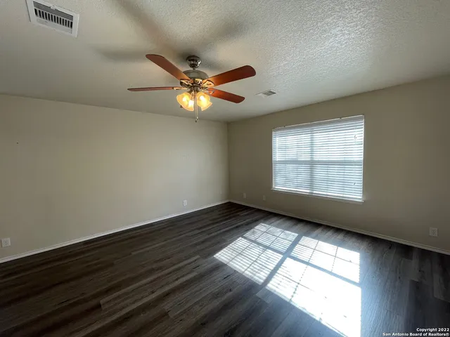 $1,795 | 6506 Falcons Heights, San Antonio, TX 78233
