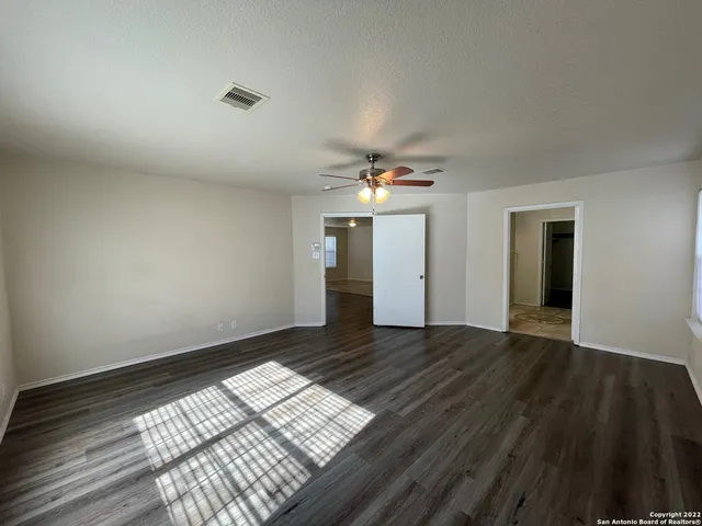 $1,795 | 6506 Falcons Heights, San Antonio, TX 78233