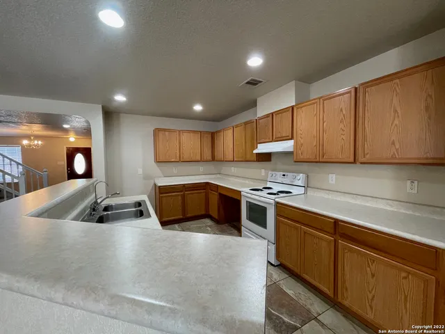 $1,795 | 6506 Falcons Heights, San Antonio, TX 78233