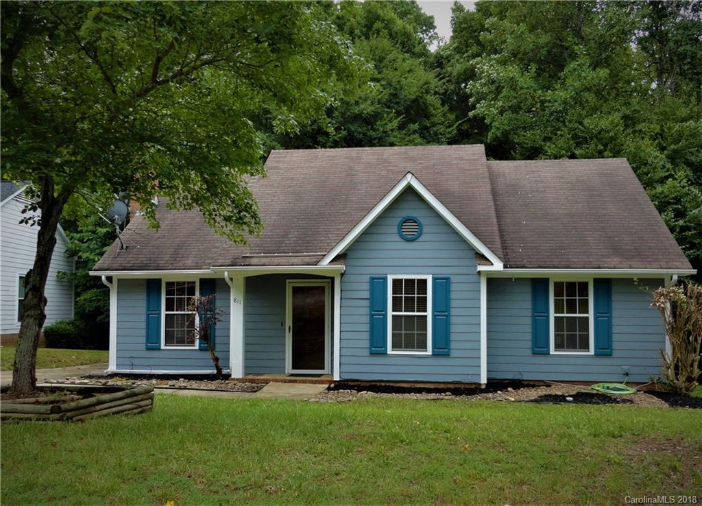 811 Foxborough Road Charlotte, NC 28213 - Photo 1 of 14