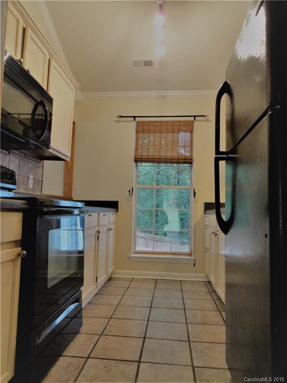 811 Foxborough Road Charlotte, NC 28213 - Photo 4 of 14
