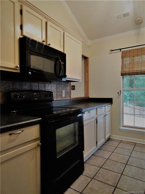 811 Foxborough Road Charlotte, NC 28213 - Photo 5 of 14