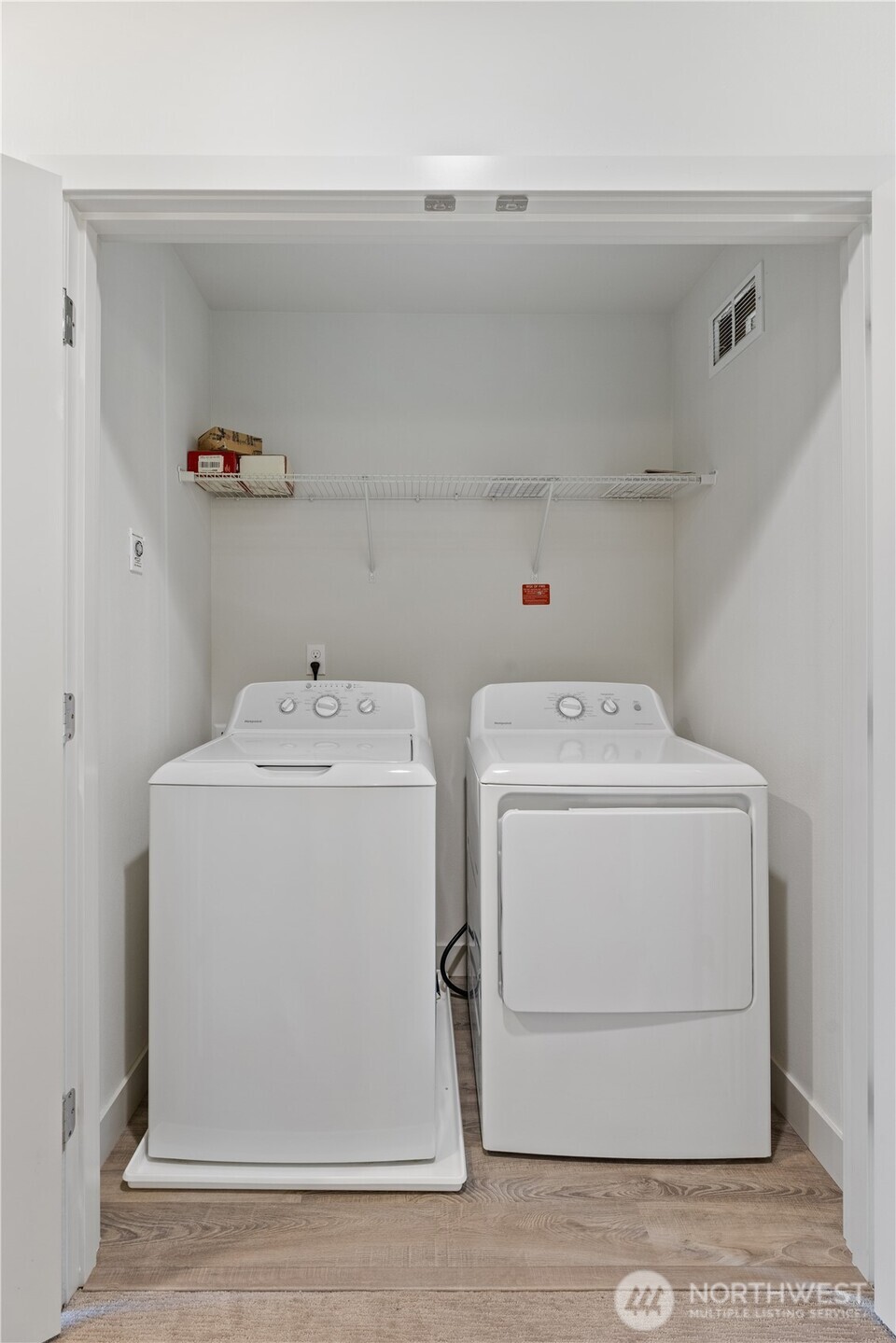 17905 35th Avenue Southeast, Unit B4 Bothell, WA 98012 - Photo 17 of 24