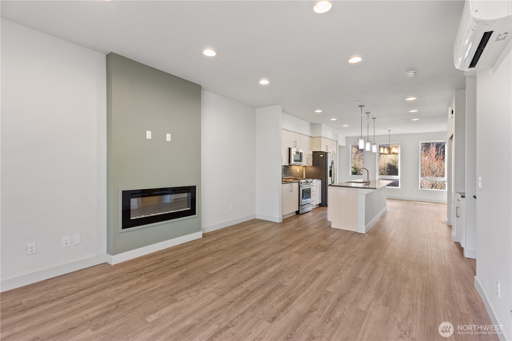 17905 35th Avenue Southeast, Unit B4 Bothell, WA 98012 - Photo 4 of 24