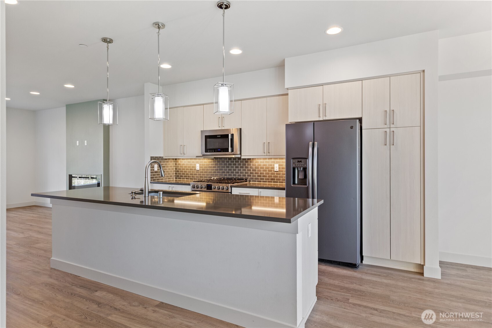 17905 35th Avenue Southeast, Unit B4 Bothell, WA 98012 - Photo 6 of 24