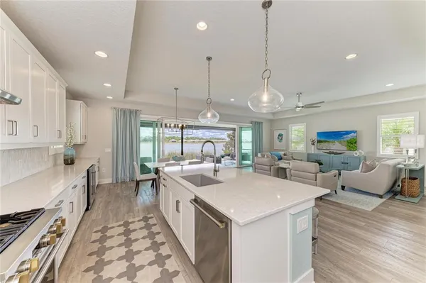 $799,999 | 1021 Crosswind Avenue, Sarasota, FL 34240