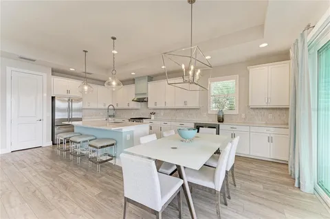 $849,000 | 1021 Crosswind Avenue, Sarasota, FL 34240