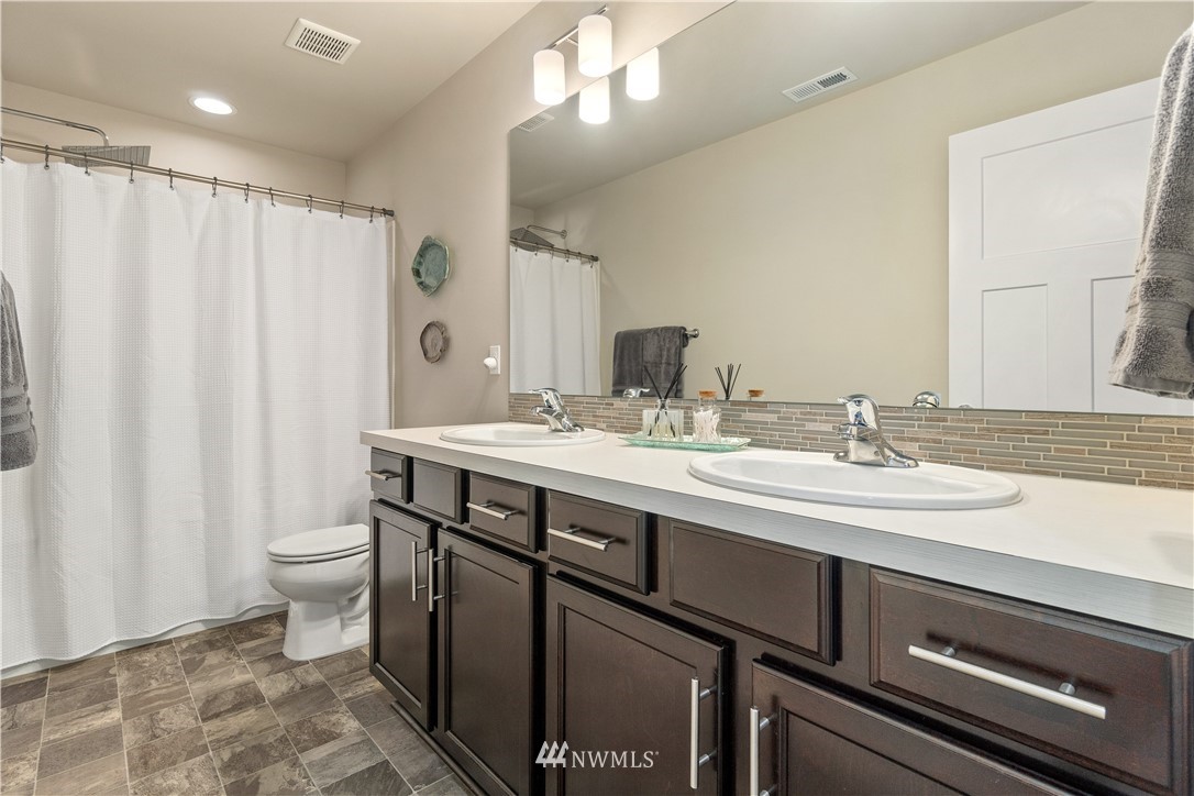1943 Mayes Road Southeast Lacey, WA 98503 - Photo 24 of 35 Gallery Image 24