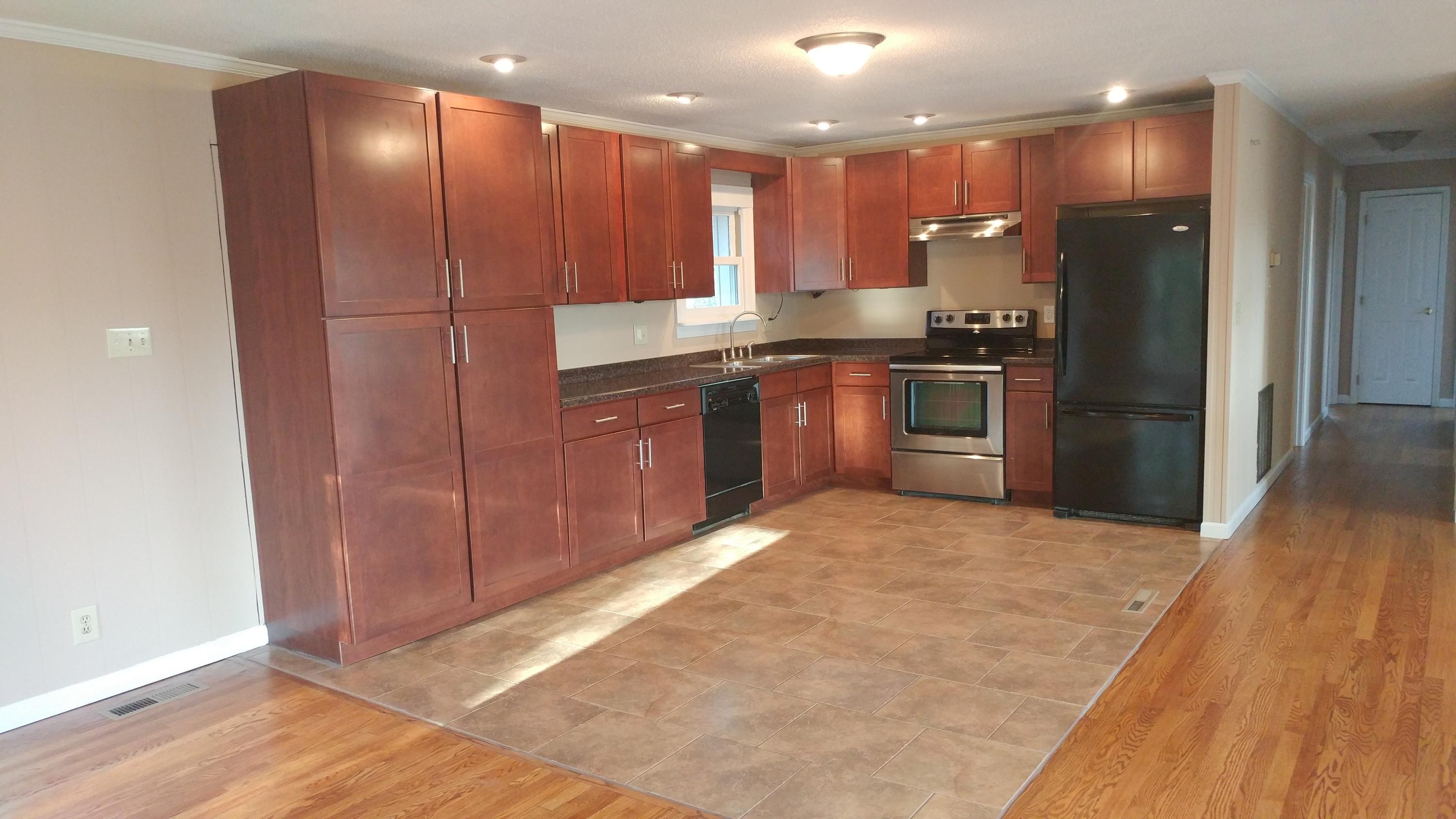 112 Mohawk Road Oak Ridge, TN 37830 - Photo 6 of 18 1215171537