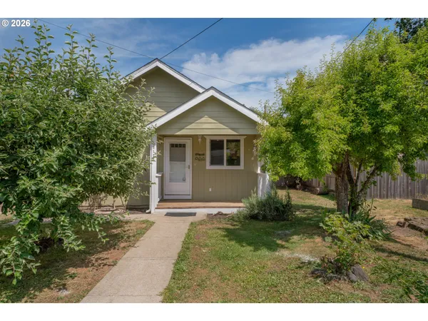 $315,000 | 88177 5th Street, Veneta, OR 97487