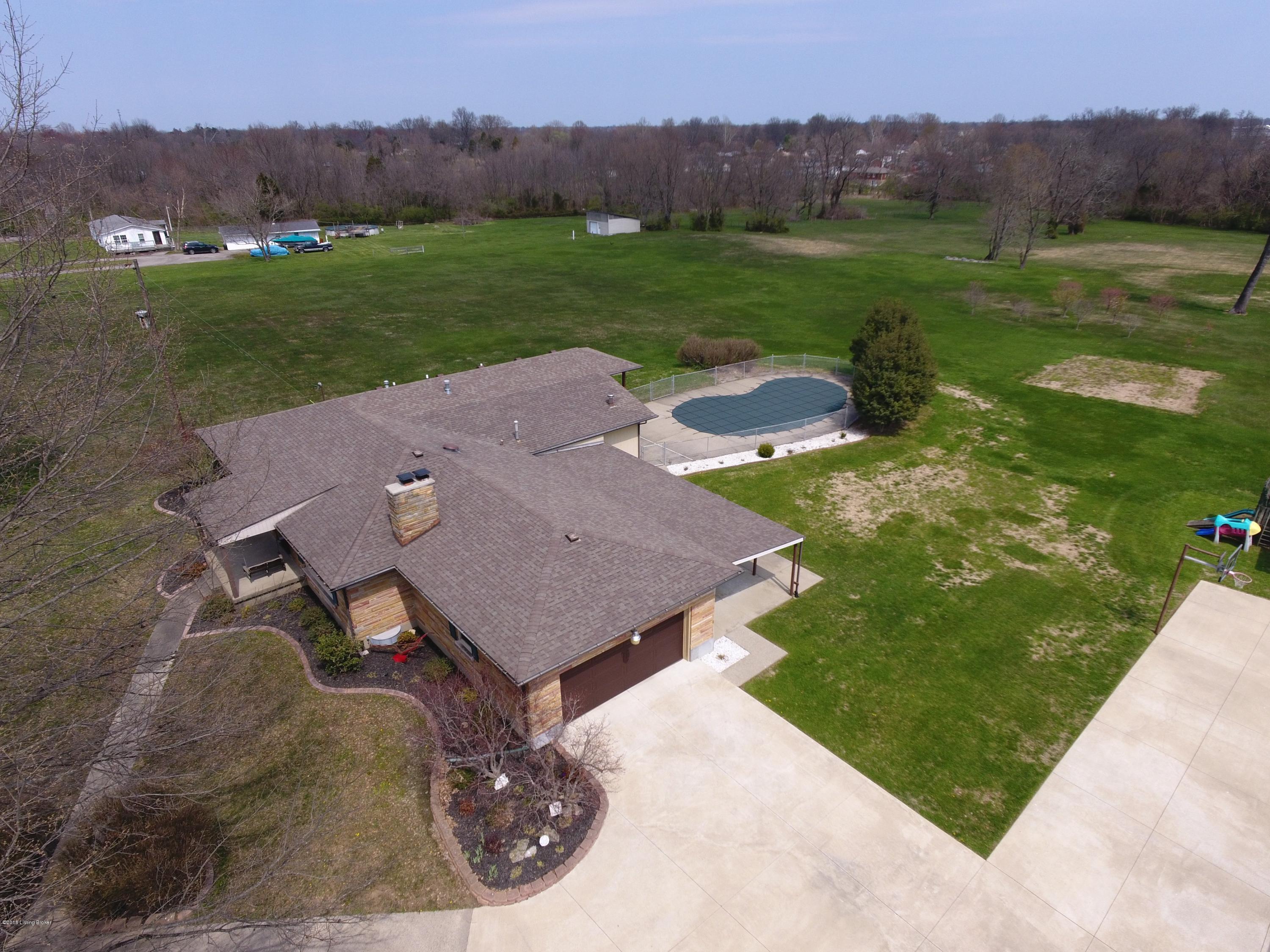 10227 Blue Lick Road Louisville, KY 40229 - Photo 3 of 43 Dji_0001
