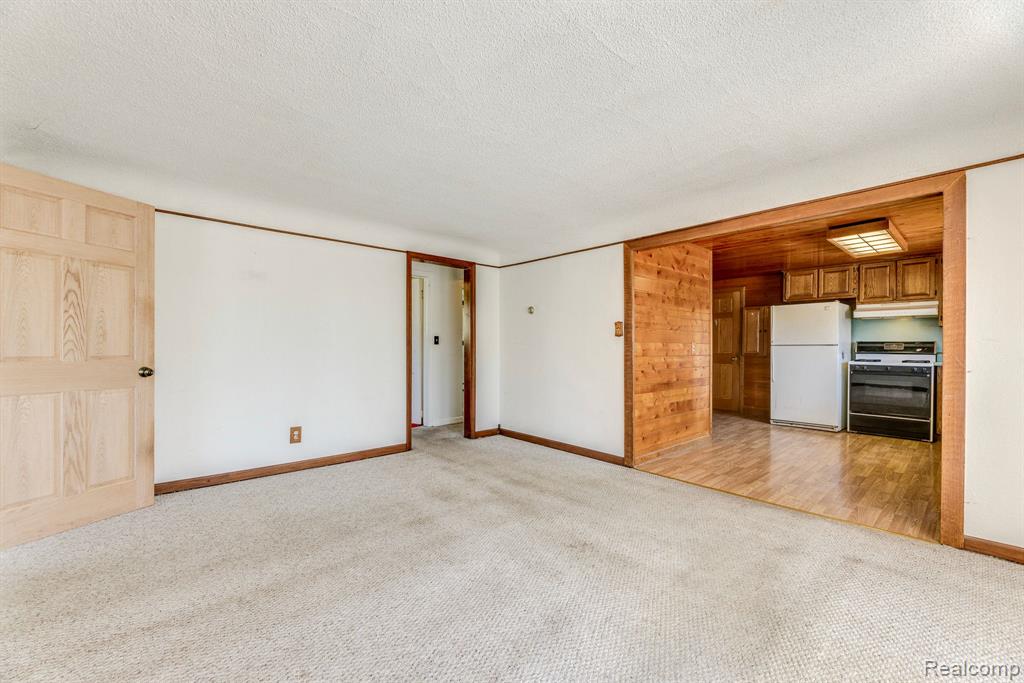 2532 Michigan Road Port Huron, MI 48060 - Photo 17 of 24