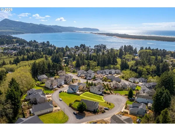 $78,000 | Sequoia Loop, Unit 89, Tillamook, OR 97141