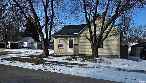 $85,000 | 434 Dean Court, Canton, IL 61520