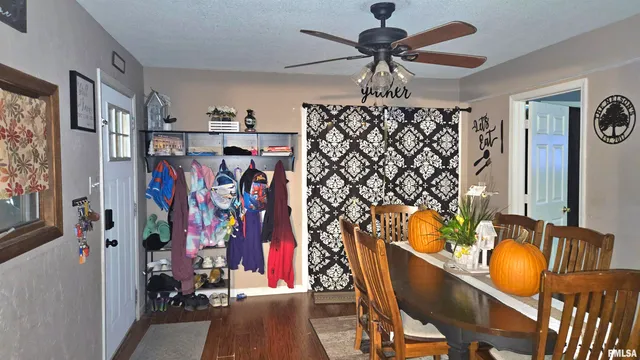 $99,900 | 434 Dean Court, Canton, IL 61520