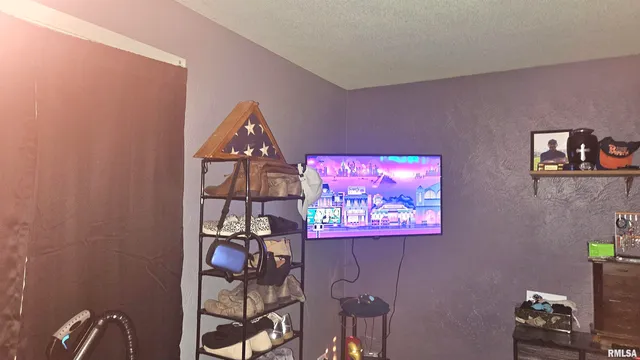 $99,900 | 434 Dean Court, Canton, IL 61520